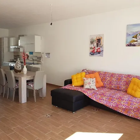 公寓 Porto Pino Casa Vacanze