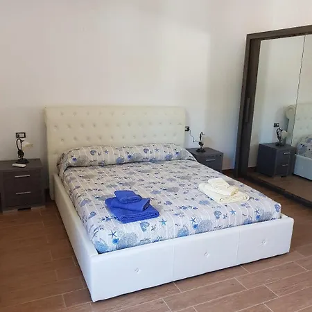 Porto Pino Casa Vacanze 皮诺港